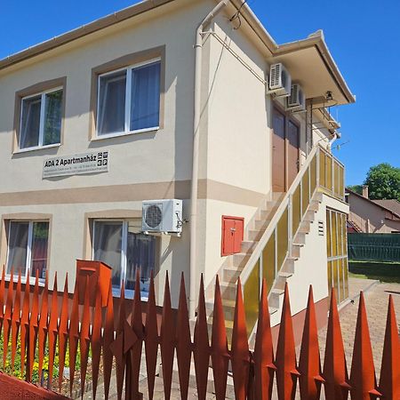 Ada 2 Apartmanhaz Hajdúszoboszló Dış mekan fotoğraf