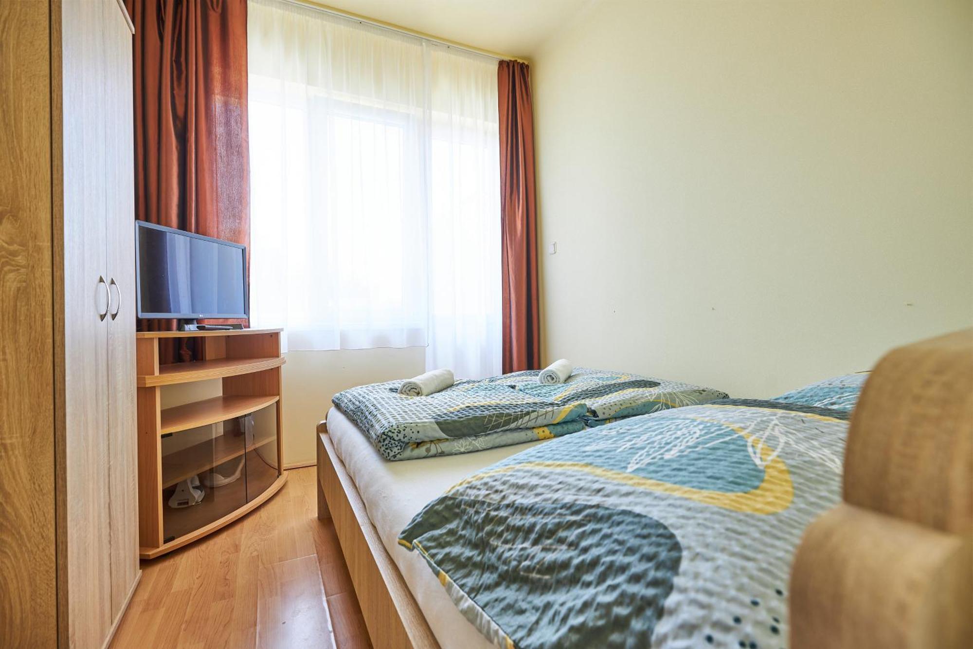 Ada 2 Apartmanhaz Hajdúszoboszló Dış mekan fotoğraf